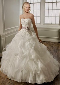 Lineys Brides Ltd 1080972 Image 8